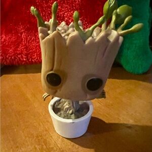 Marvel Groot Collectible Figure in White Pot BOBBLEHEAD